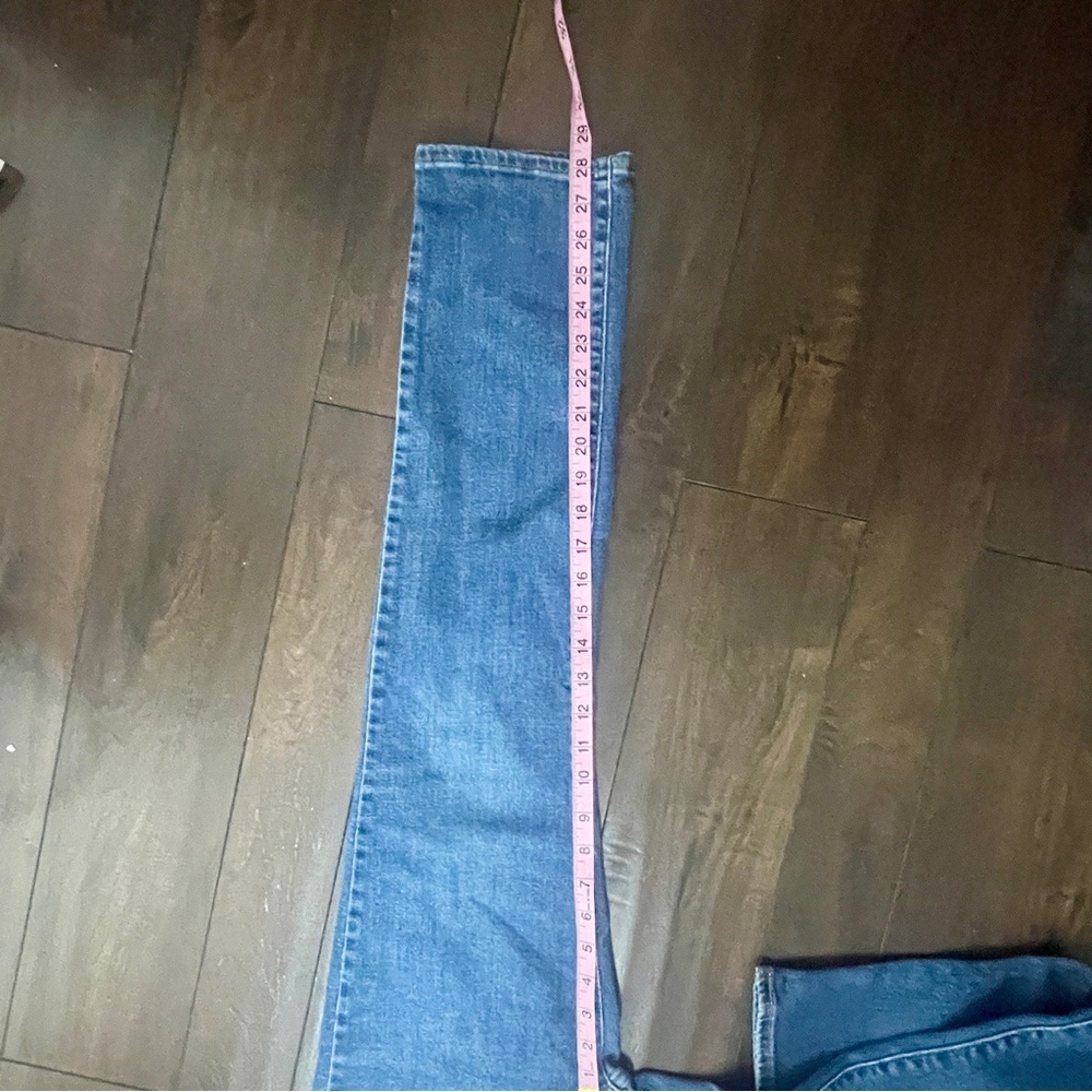 LEVIS 724 HIGH RISE STRAIGHT Jeans zipper and Button Closure Medium Wash - Picture 11 of 15